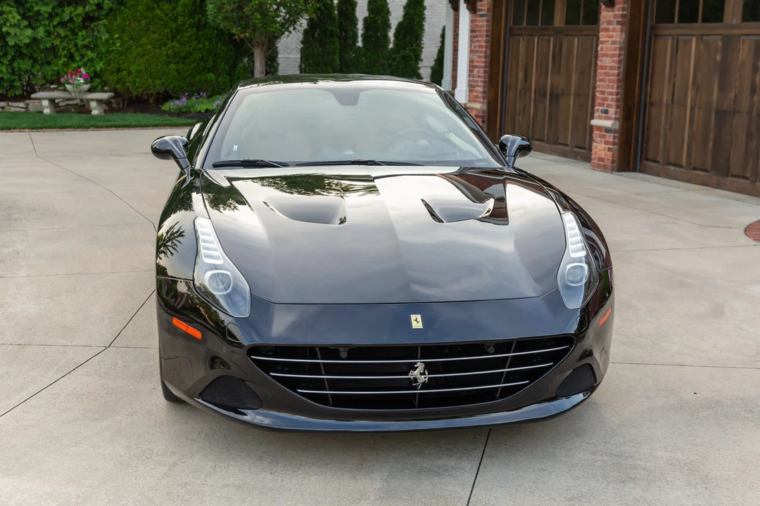 2015 Ferrari California T - Image 18 of 31