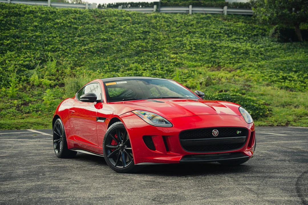 2015 Jaguar F-Type R 1st Gen - Image 28 of 31