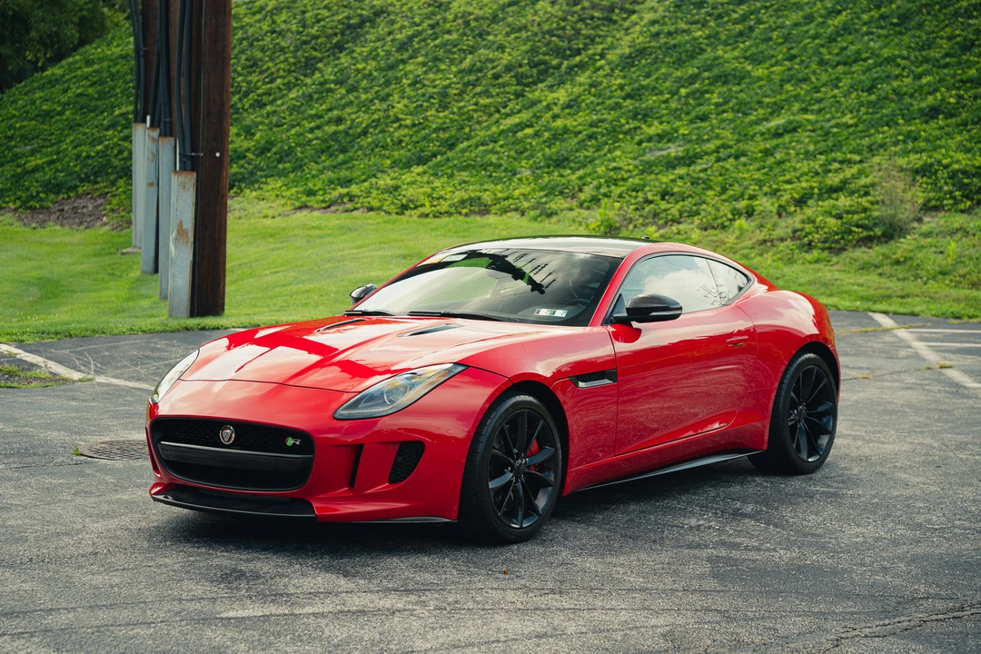 2015 Jaguar F-Type R 1st Gen - Image 4 of 31