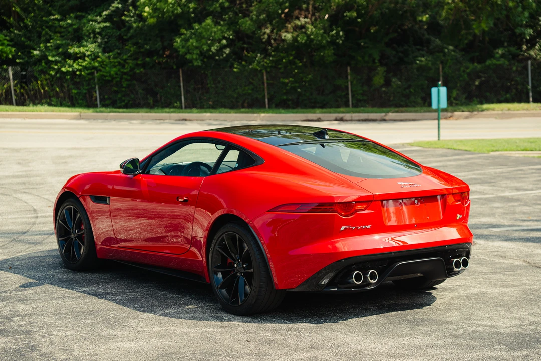 2015 Jaguar F-Type R 1st Gen - Image 10 of 31