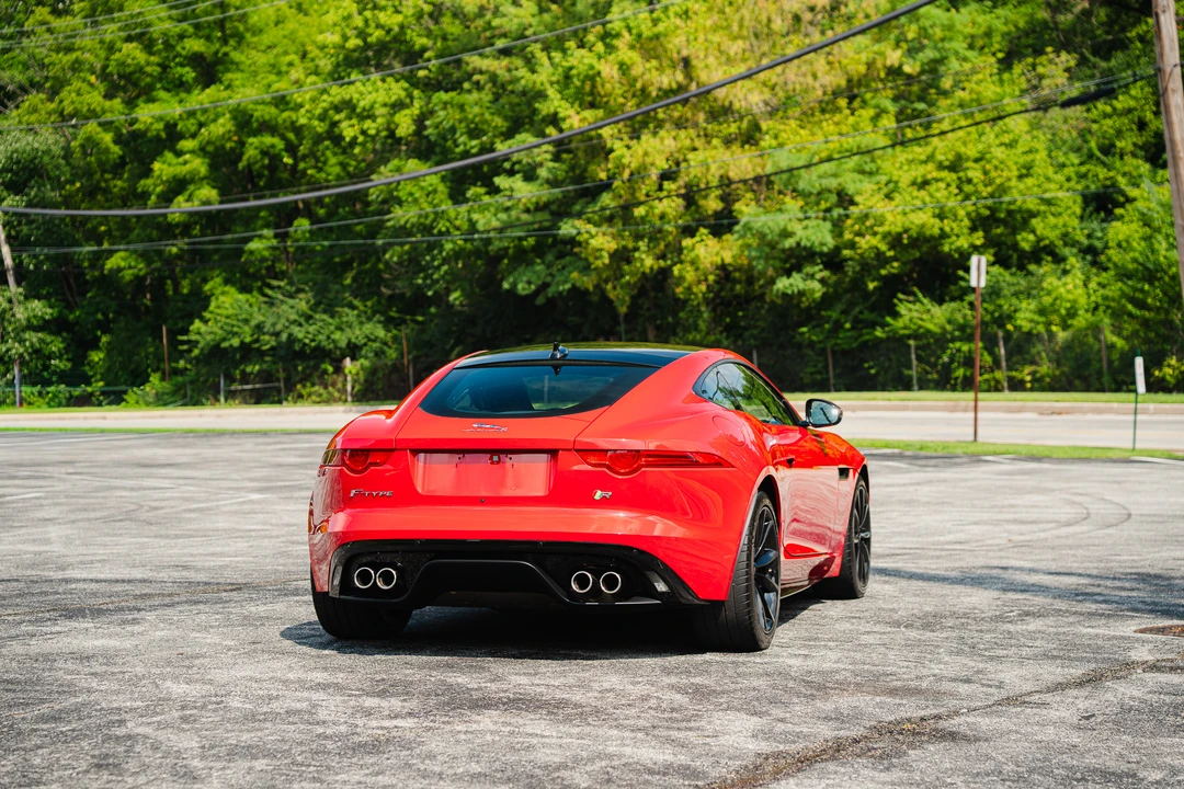 2015 Jaguar F-Type R 1st Gen - Image 17 of 31