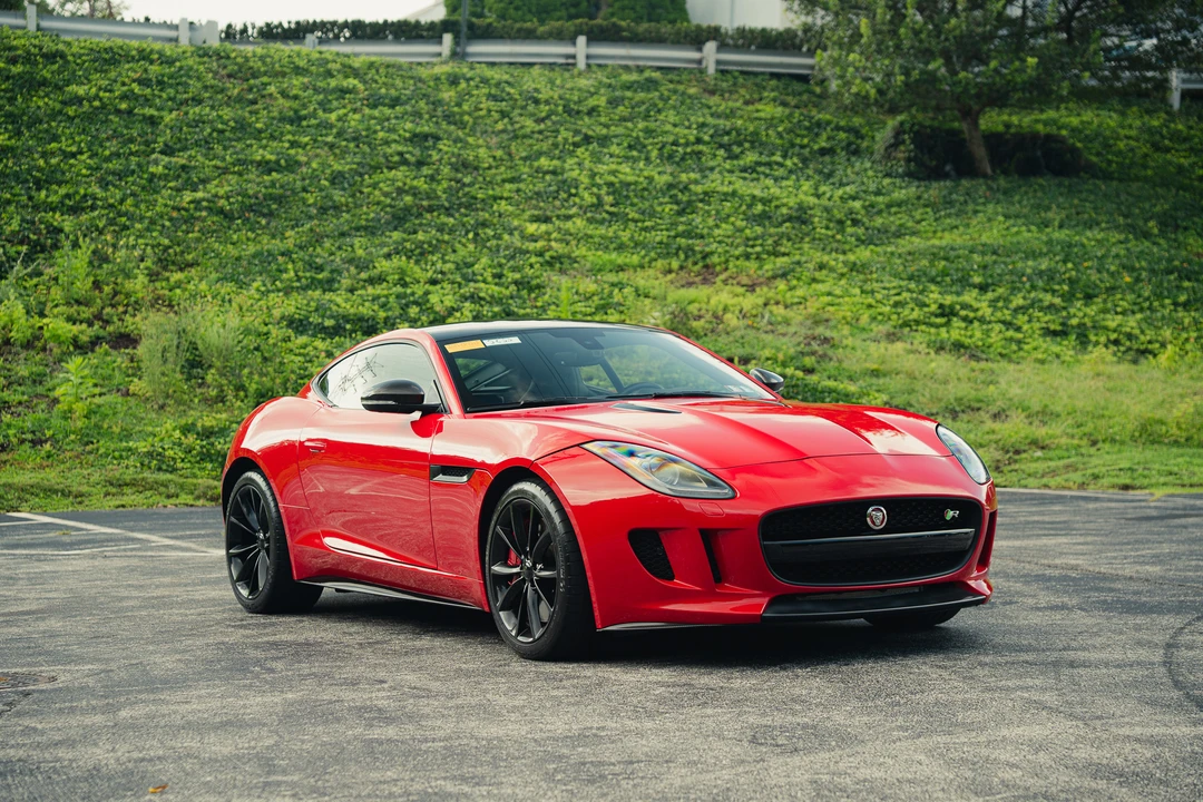 2015 Jaguar F-Type R 1st Gen - Image 27 of 31