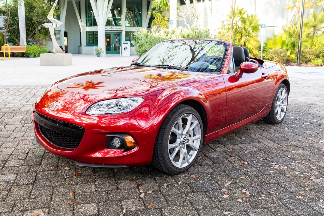 2015 Mazda NC MX-5 Miata - Image 2 of 31