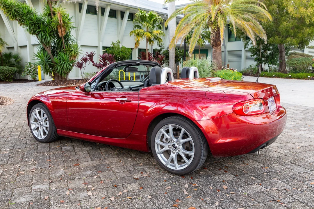 2015 Mazda NC MX-5 Miata - Image 4 of 31