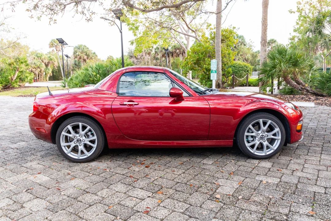 2015 Mazda NC MX-5 Miata - Image 16 of 31