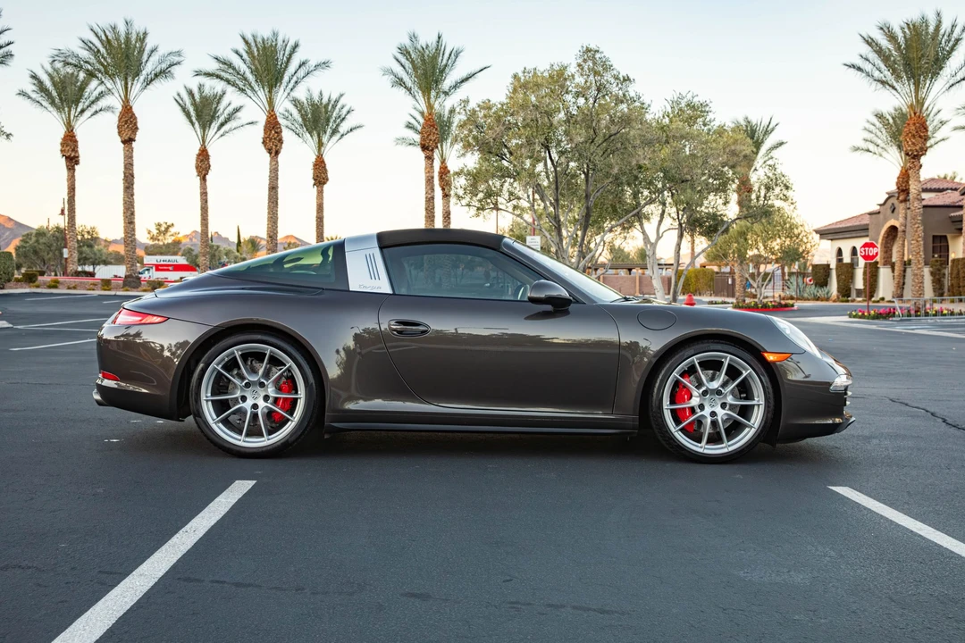 2015 Porsche 991 Targa 4 & 4S - Image 8 of 31