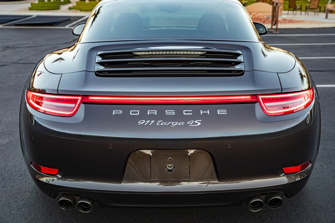2015 Porsche 991 Targa 4 & 4S - Image 18 of 31