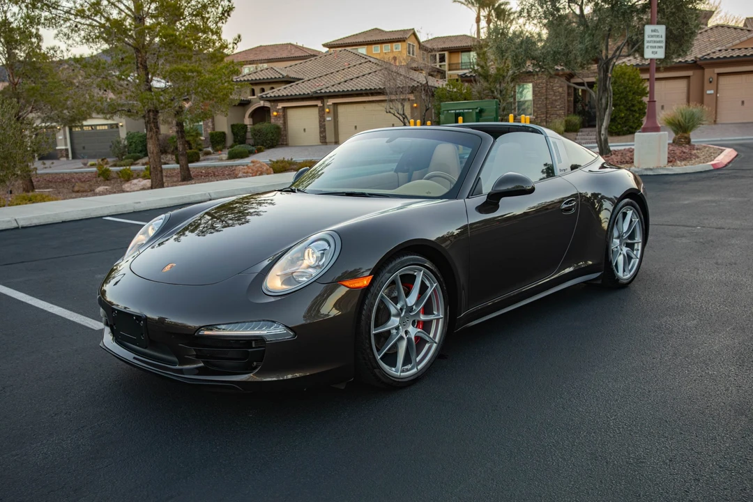 2015 Porsche 991 Targa 4 & 4S - Image 10 of 31