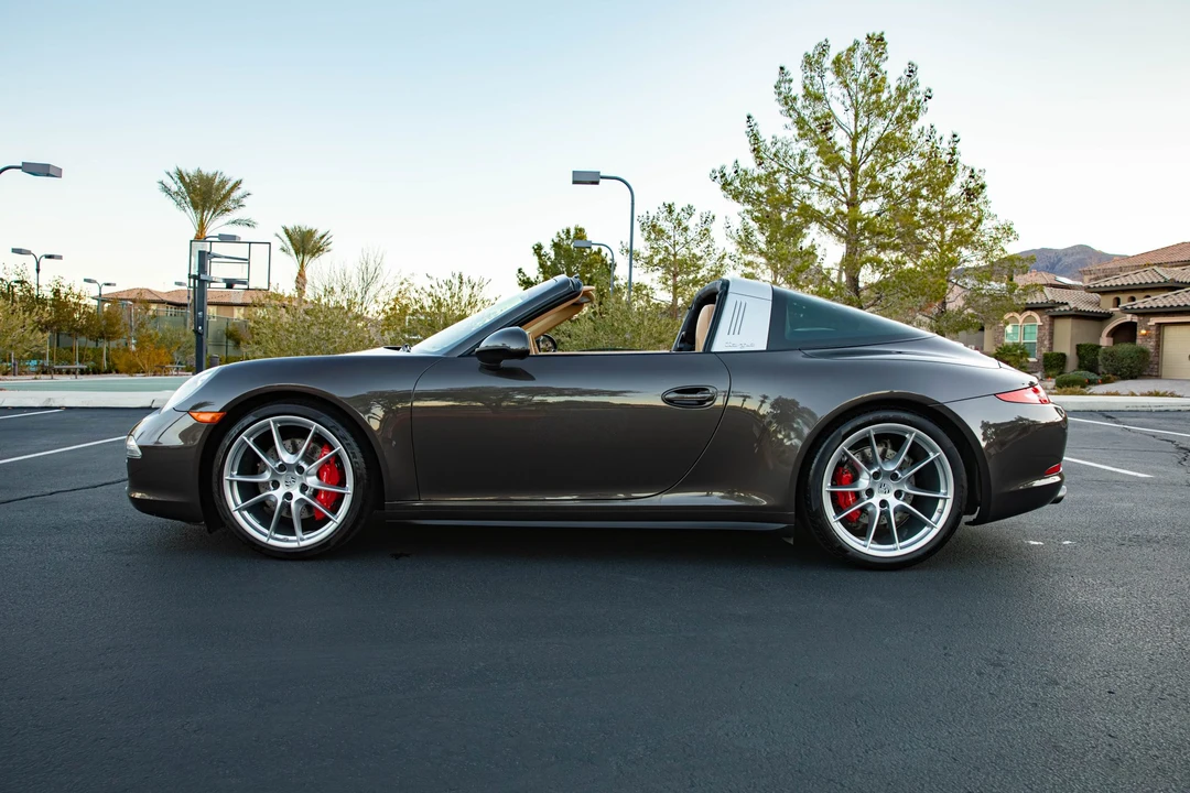 2015 Porsche 991 Targa 4 & 4S - Image 12 of 31