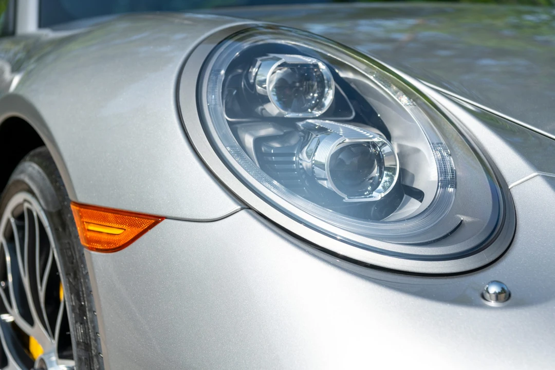 2015 Porsche 991 Turbo S - Image 14 of 31