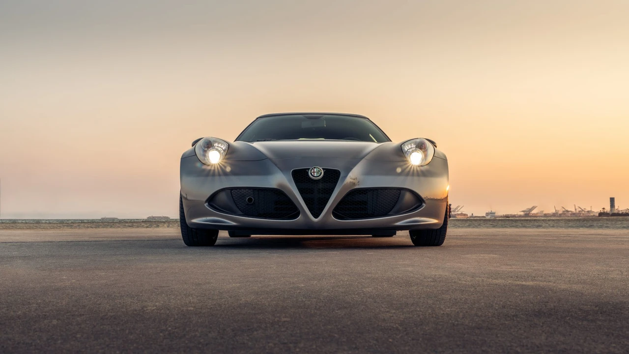 2016 Alfa Romeo 4C Coupe - Image 13 of 31