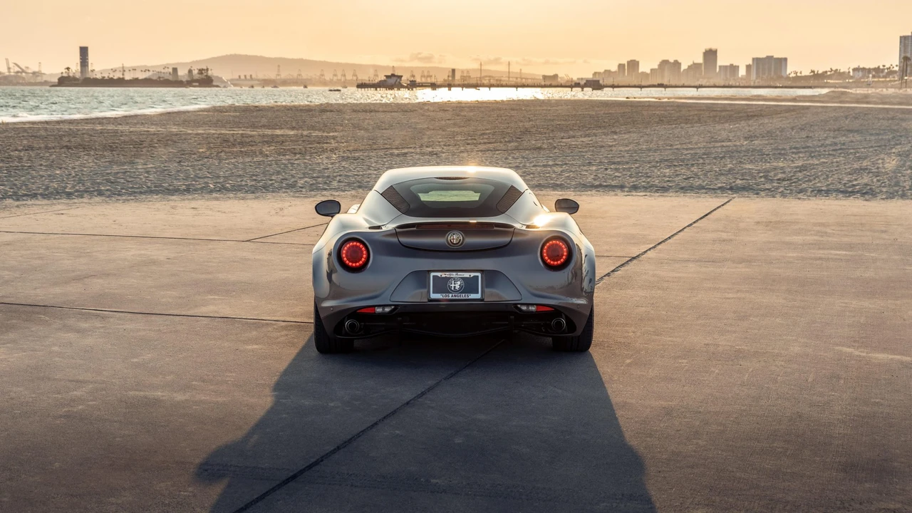 2016 Alfa Romeo 4C Coupe - Image 7 of 31