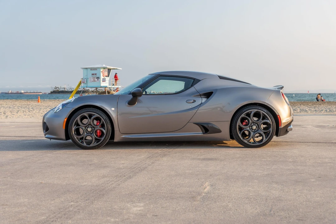 2016 Alfa Romeo 4C Coupe - Image 6 of 31