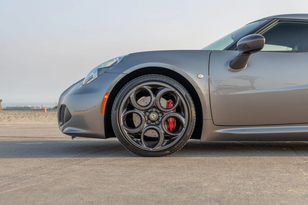 2016 Alfa Romeo 4C Coupe - Image 15 of 31