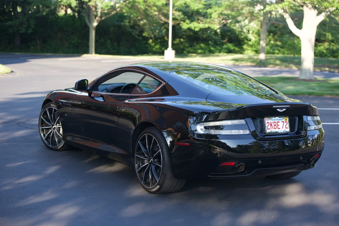 2016 Aston Martin DB9 - Image 8 of 31
