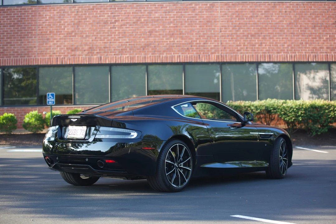2016 Aston Martin DB9 - Image 15 of 31