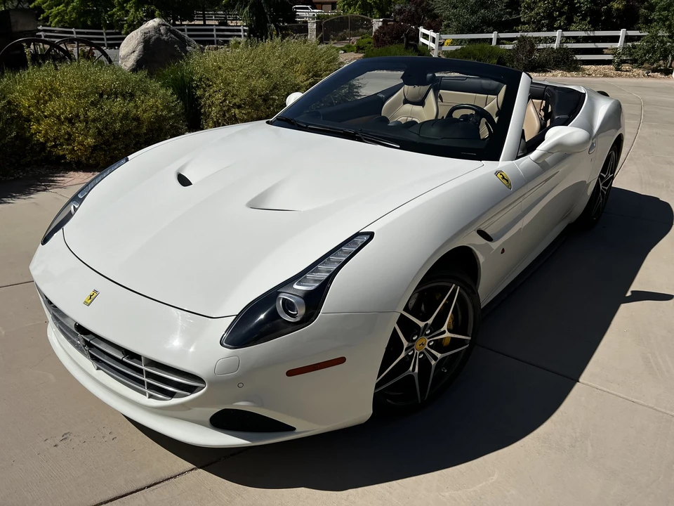 2016 Ferrari California T - Image 6 of 31