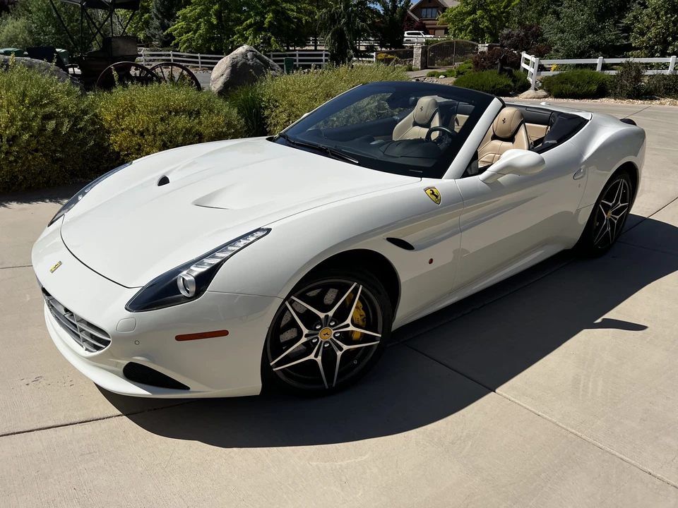 2016 Ferrari California T - Image 8 of 31