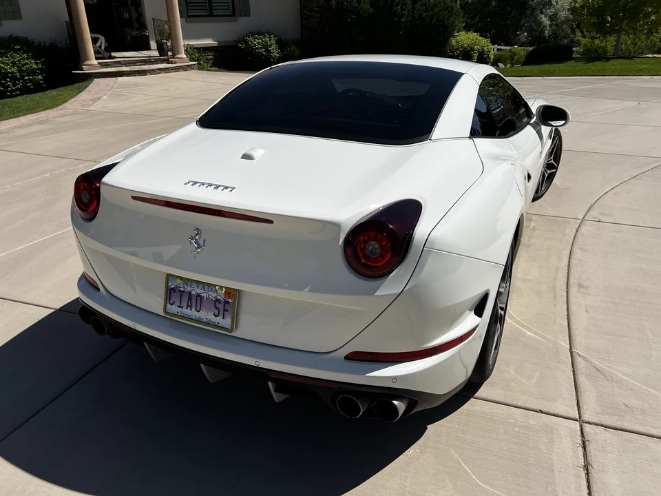 2016 Ferrari California T - Image 23 of 31