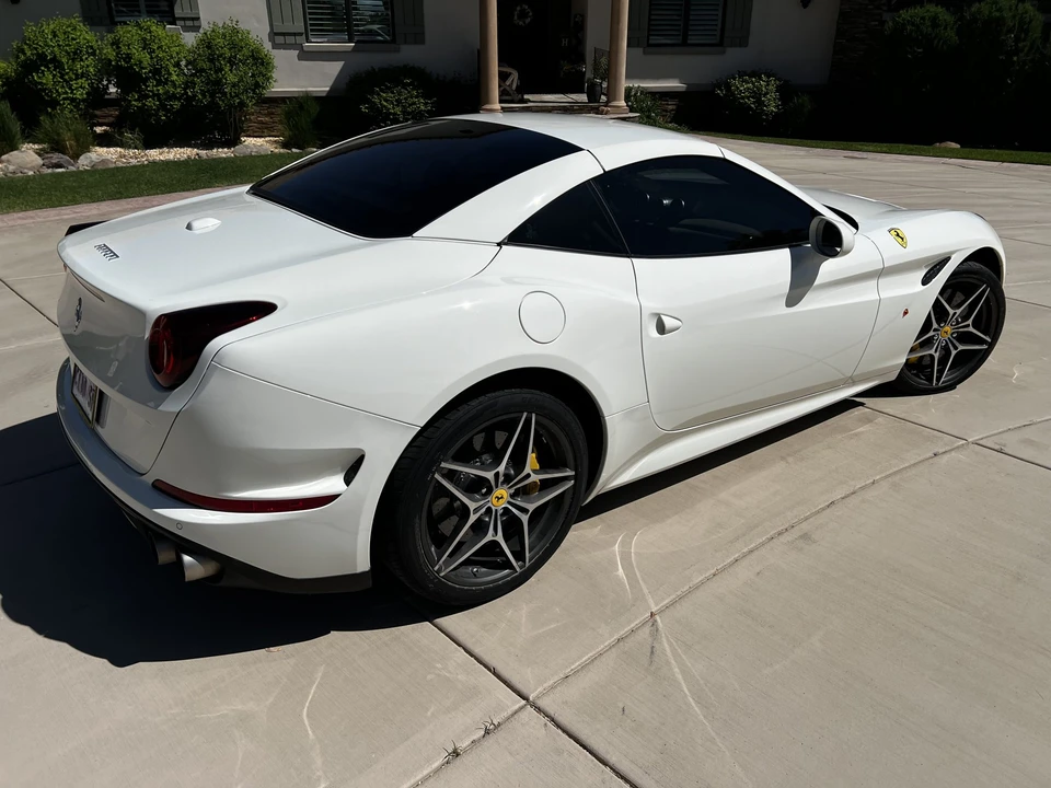 2016 Ferrari California T - Image 25 of 31
