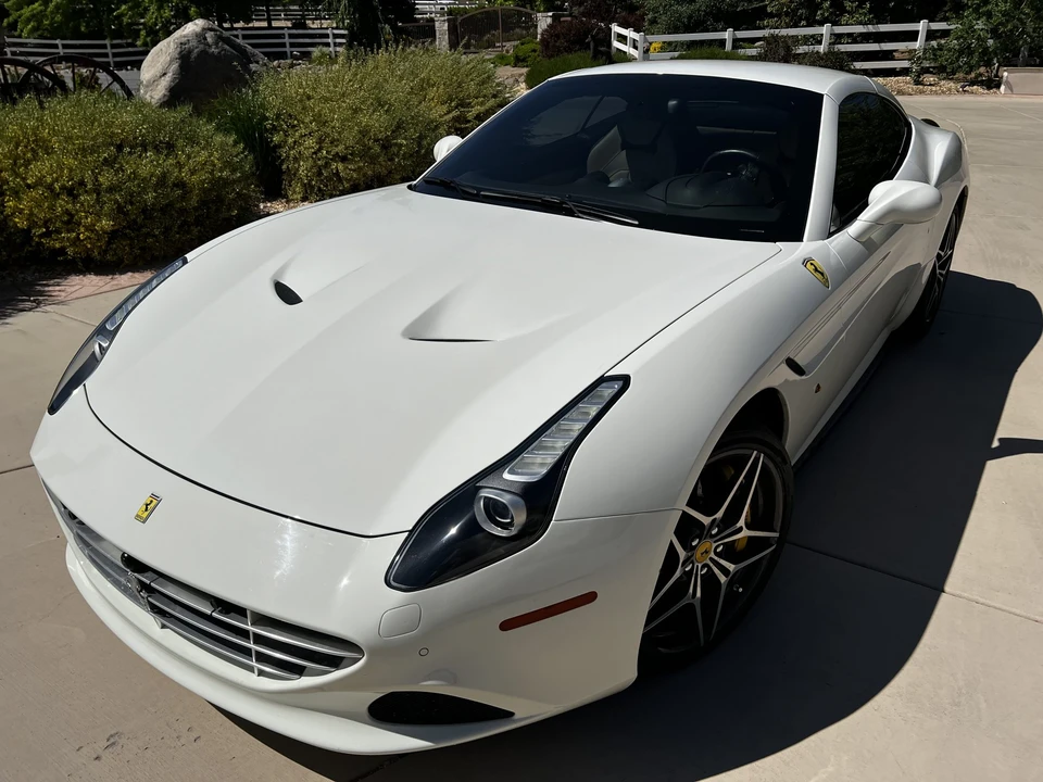2016 Ferrari California T - Image 5 of 31