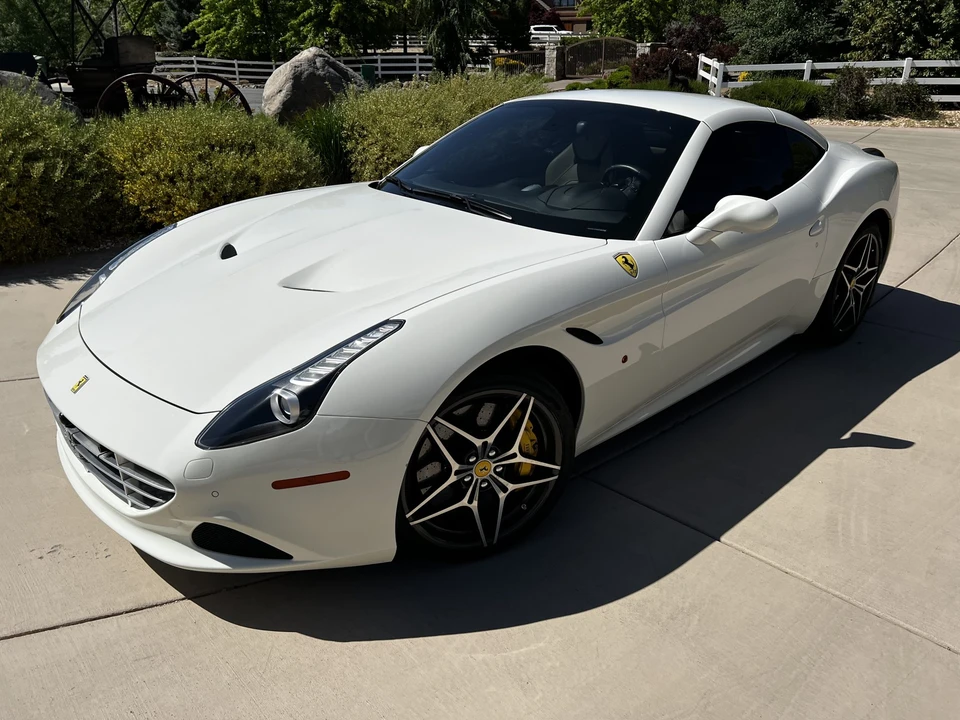 2016 Ferrari California T - Image 7 of 31