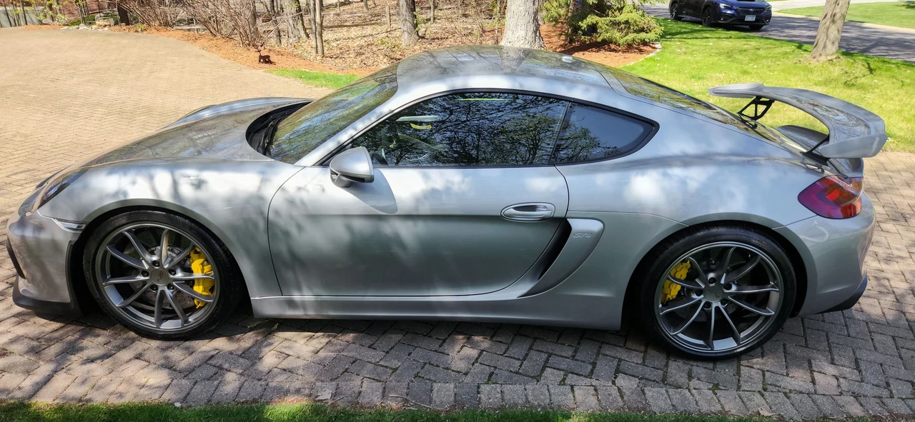 2016 Porsche 981 Cayman GT4 - Image 8 of 31