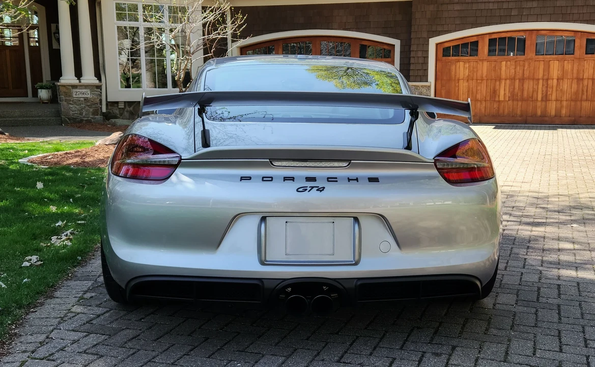 2016 Porsche 981 Cayman GT4 - Image 13 of 31
