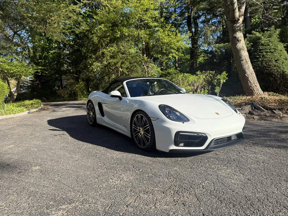 2016 Porsche 981 Boxster GTS - Image 2 of 31