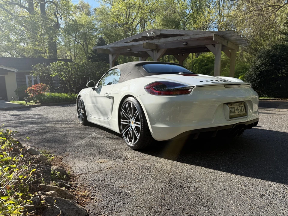 2016 Porsche 981 Boxster GTS - Image 5 of 31