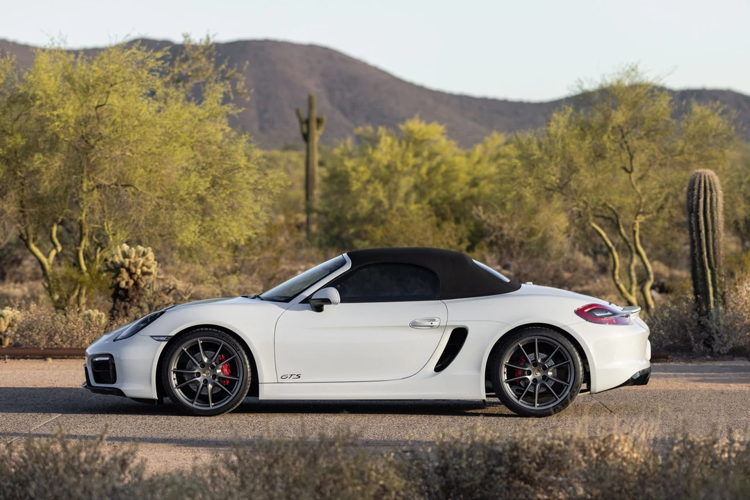2016 Porsche 981 Boxster GTS - Image 15 of 31