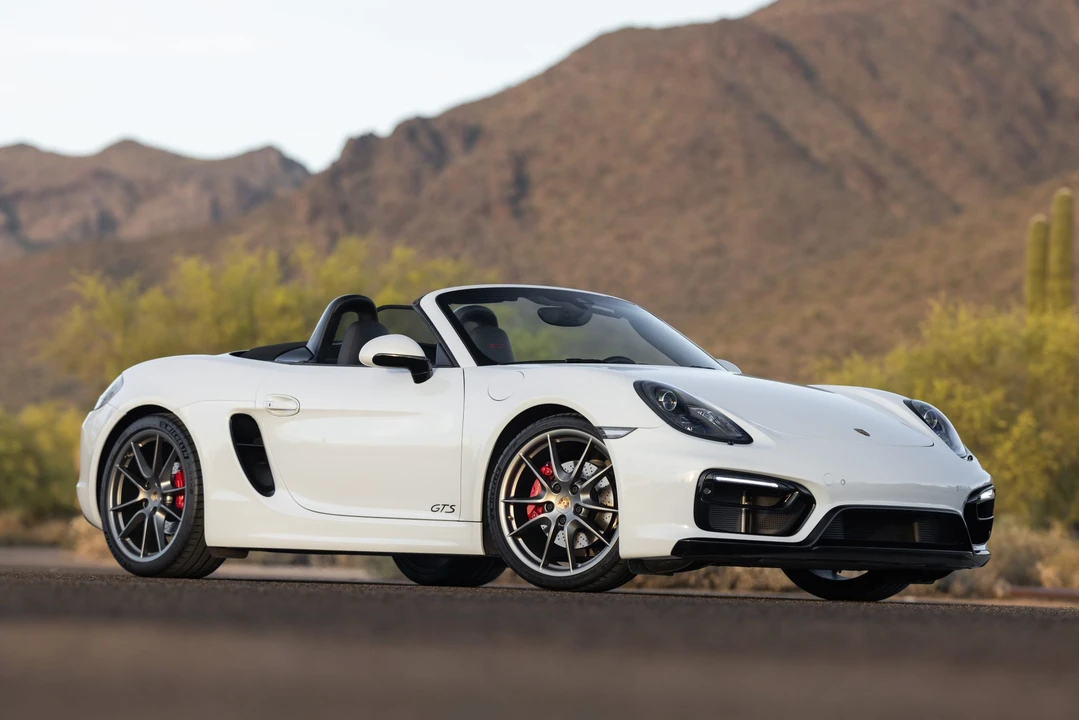 2016 Porsche 981 Boxster GTS - Image 11 of 31