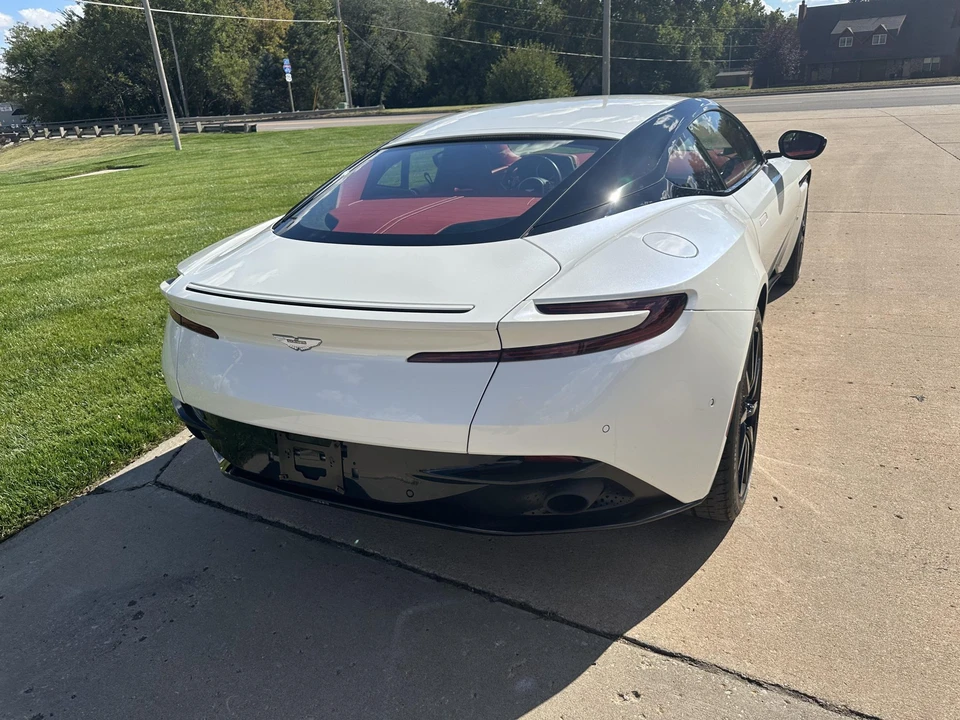 2017 Aston Martin DB11 V12 - Image 7 of 31