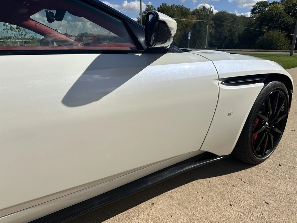 2017 Aston Martin DB11 V12 - Image 26 of 31