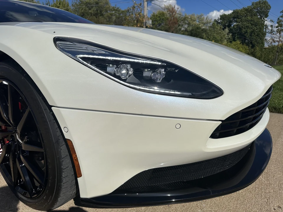 2017 Aston Martin DB11 V12 - Image 19 of 31