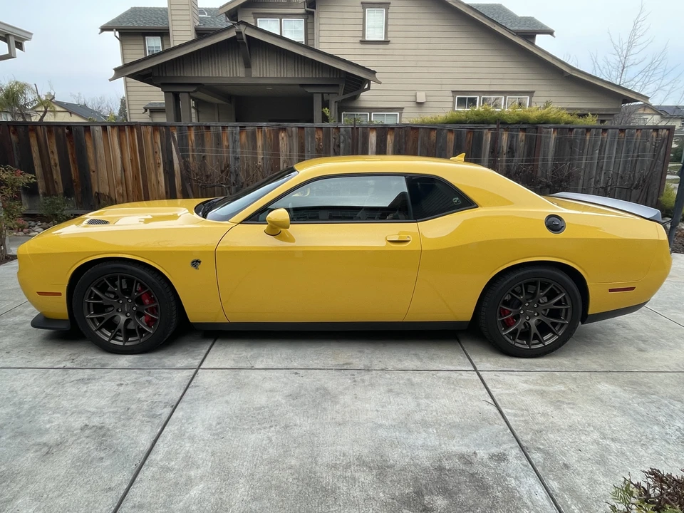 2017 Dodge Challenger SRT Hellcat 3rd Gen - Image 4 of 31