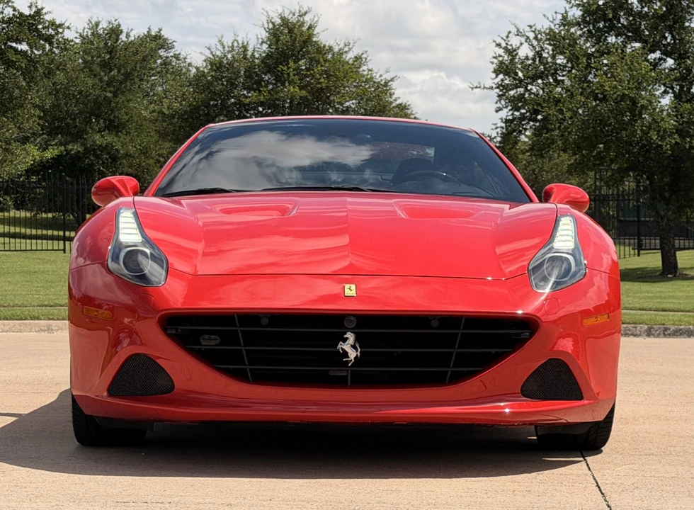 2017 Ferrari California T - Image 27 of 31