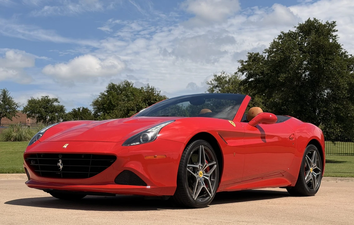 2017 Ferrari California T - Image 5 of 31
