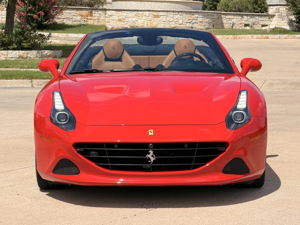 2017 Ferrari California T - Image 12 of 31