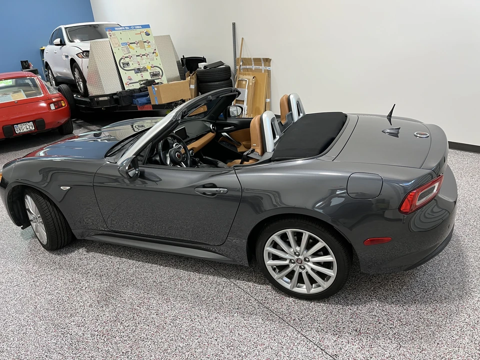 2017 Fiat 124 Spider - Image 4 of 31