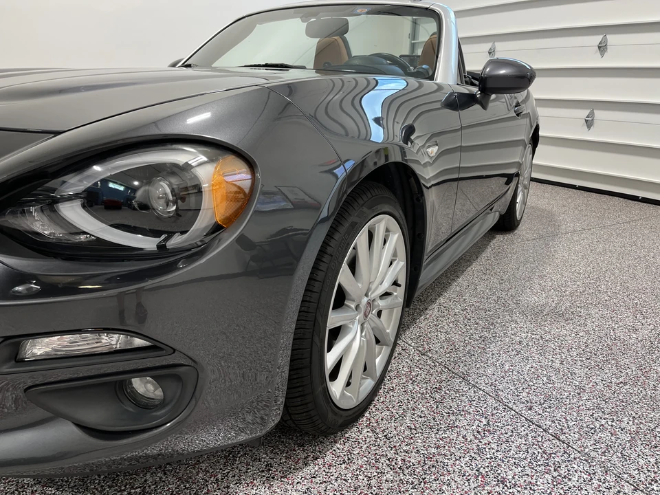 2017 Fiat 124 Spider - Image 14 of 31