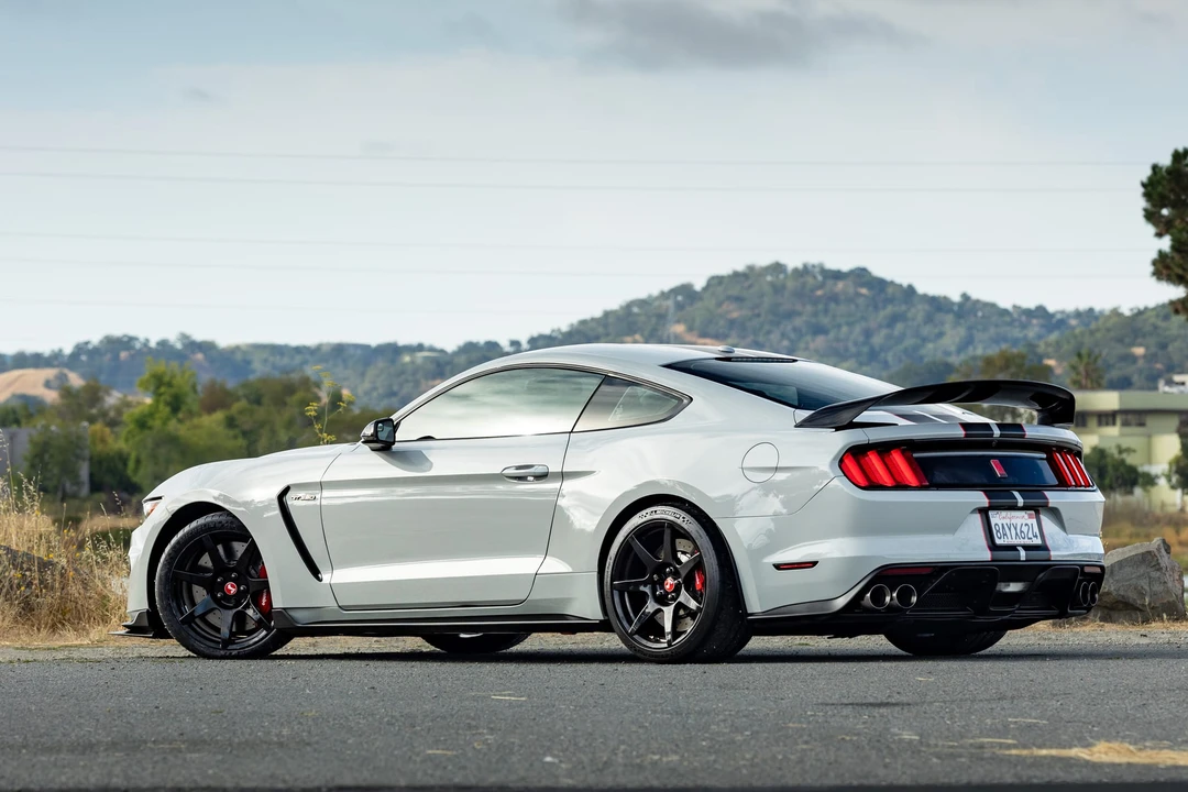 2017 Ford S550 Shelby Mustang GT350R - Image 25 of 31