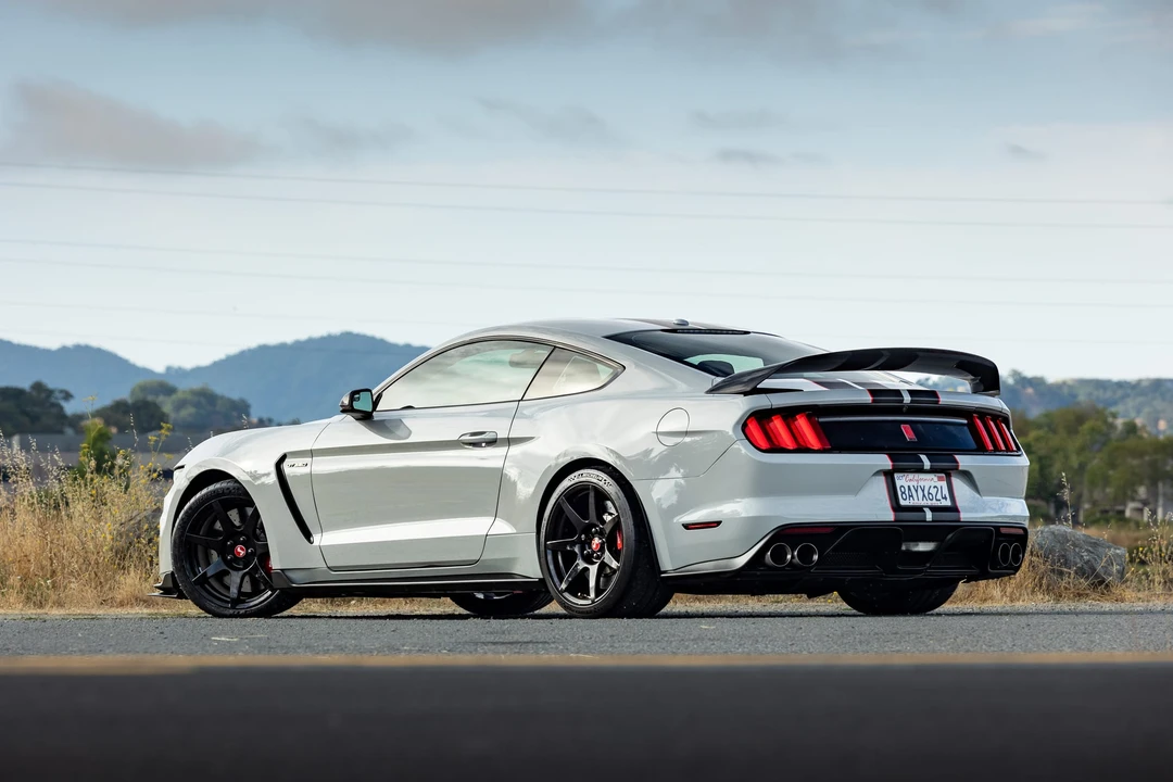 2017 Ford S550 Shelby Mustang GT350R - Image 26 of 31