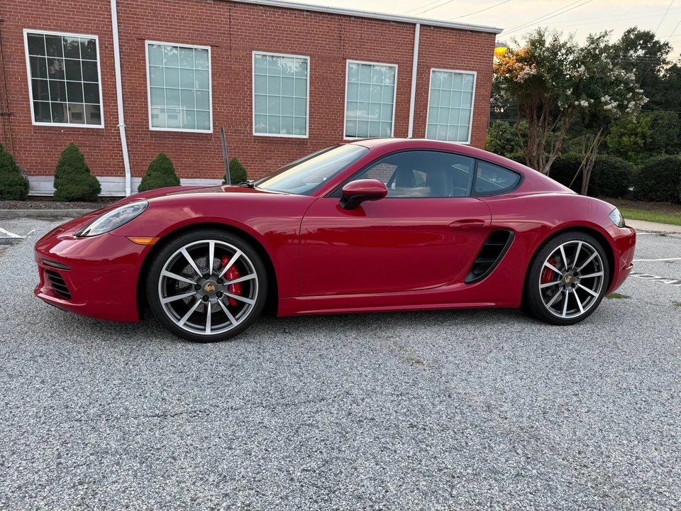 2017 Porsche 718 Cayman S - Image 19 of 31