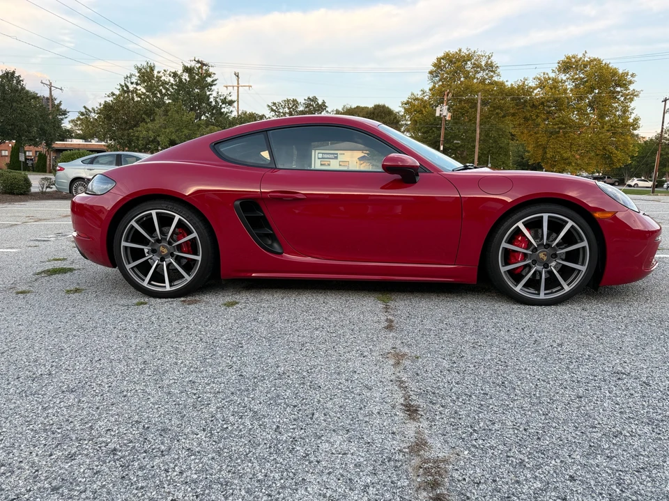 2017 Porsche 718 Cayman S - Image 11 of 31