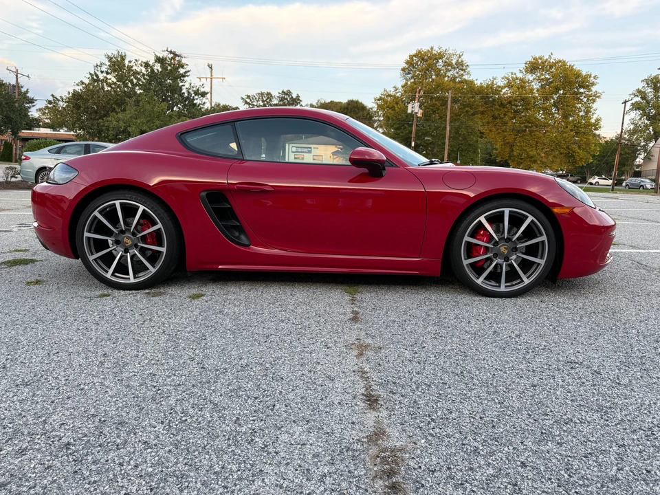 2017 Porsche 718 Cayman S - Image 12 of 31