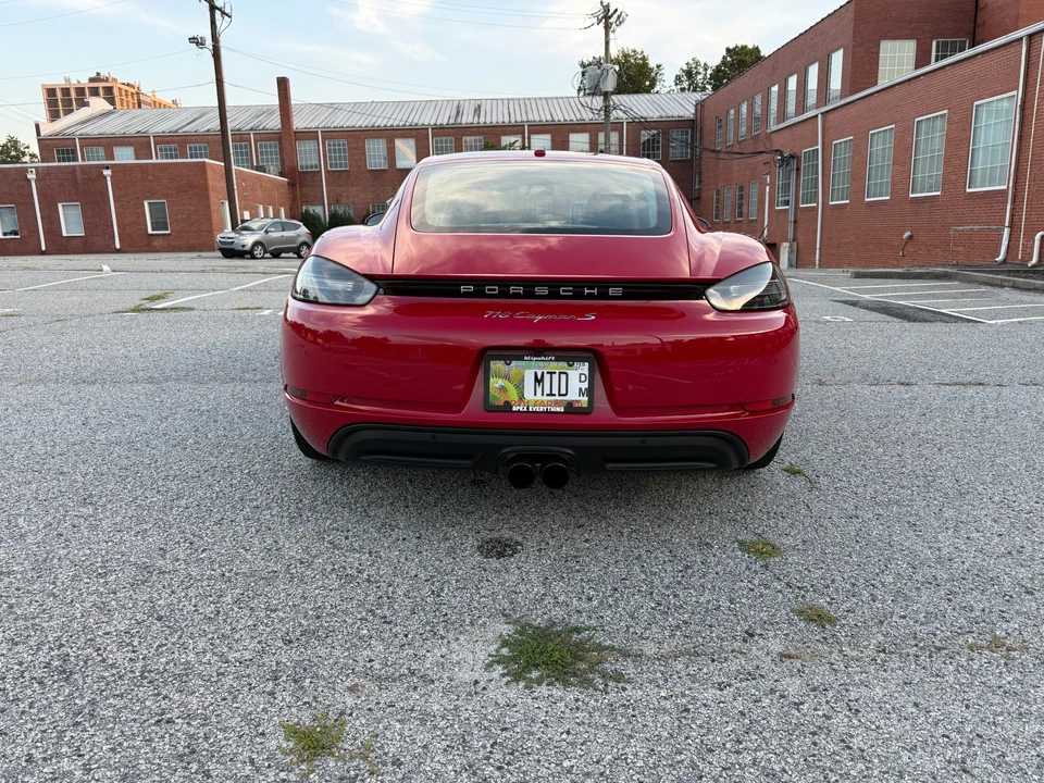 2017 Porsche 718 Cayman S - Image 16 of 31