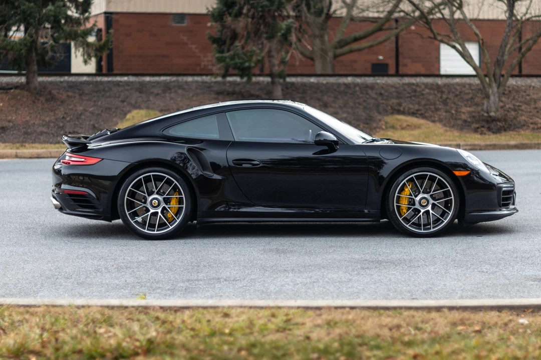 2017 Porsche 991 Turbo - Image 14 of 31