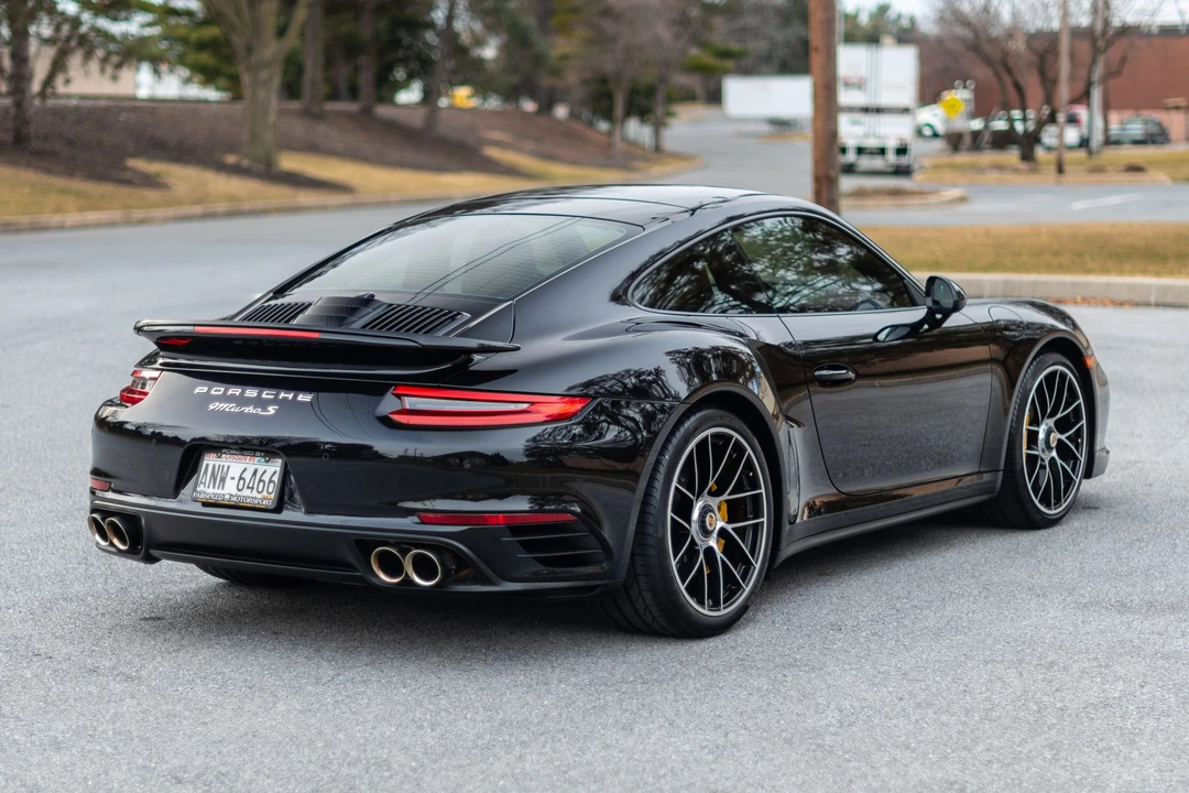 2017 Porsche 991 Turbo - Image 13 of 31