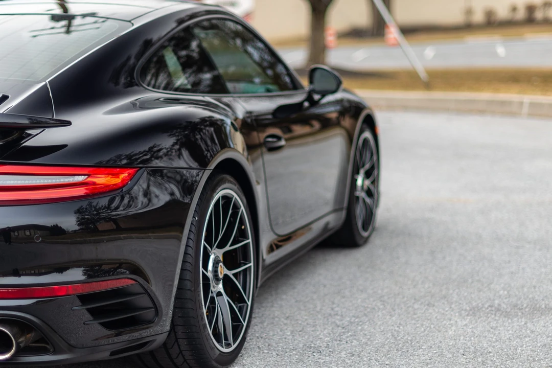 2017 Porsche 991 Turbo - Image 28 of 31